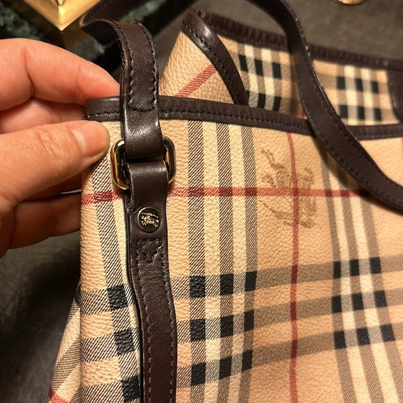 BURBERRY HANDBAG - Picture 5 of 16